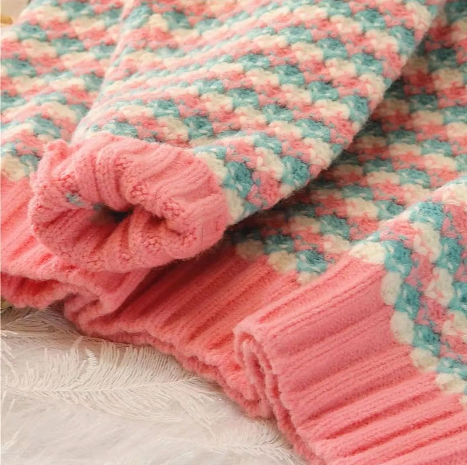 – Übergroßer gestreifter Pullover